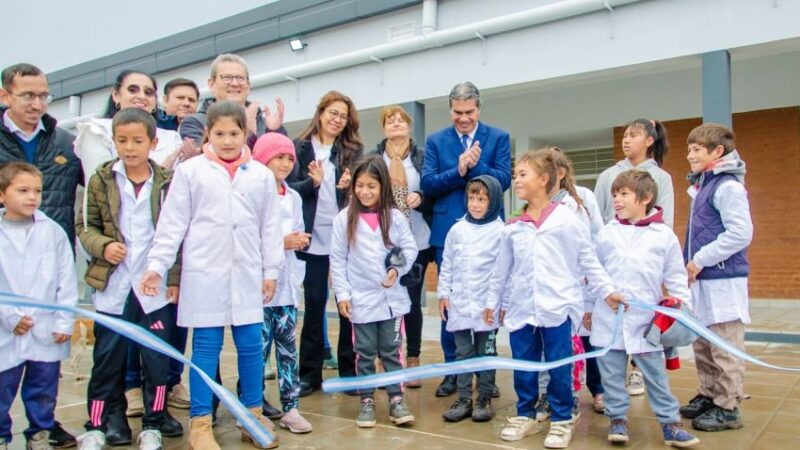 FORTALECIMIENTO DE LA EDUCACIÓN PÚBLICA: CAPITANICH INAUGURÓ DOS EDIFICIOS ESCOLARES EN QUITILIPI