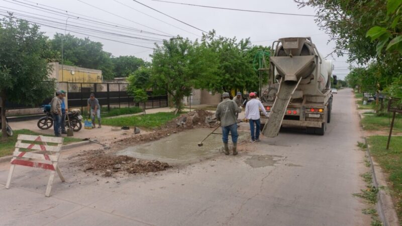 Sáenz Peña: Avanzan los trabajos de bacheo en distintas zonas de la ciudad